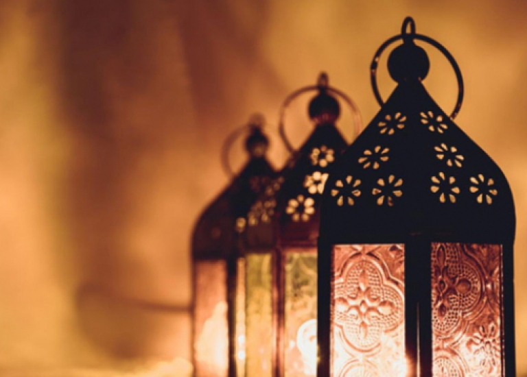 Ramazan- erifin Habercisi Berat Kandili